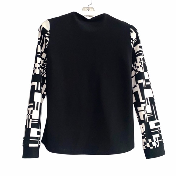 Gorgeous Bali Corp zip up Top/ light jacket - Picture 4 of 16